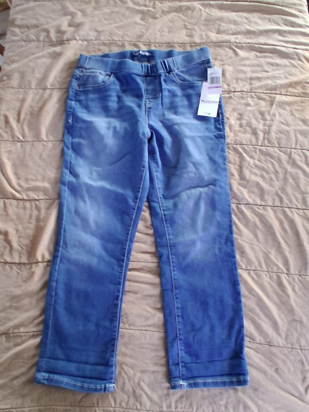 Juniors Wallflower Classic Medium Blue Straight Leg Stretch Jeans/ Jeggings